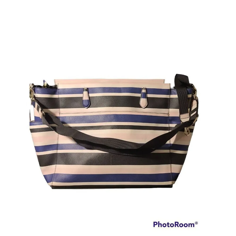 Kate Spade Huge Baby Bag with Changing pad/adjustable strap